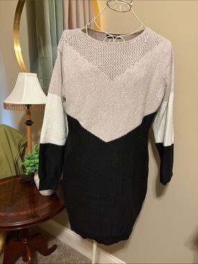 SHEIN Colorblock Long Sleeve Knit Dress in Light Taupe, White & Black